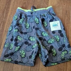 Falls Creek Boys Pull On Shorts, M (8/10)